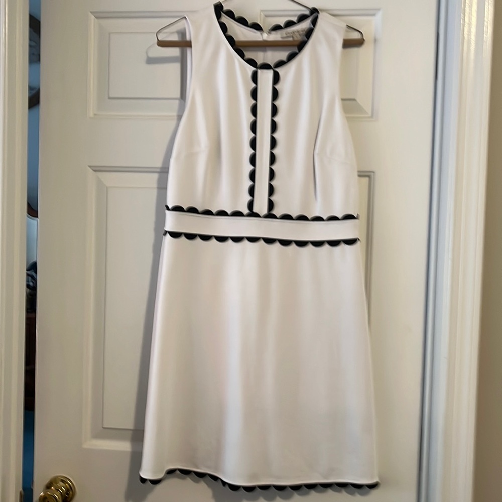 White sleeveless dress